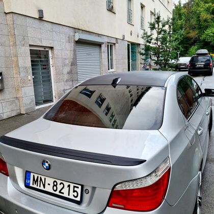 Auto aplīmēšana, Jumts un spoleris, BMW E60, Oracal Black Carbon