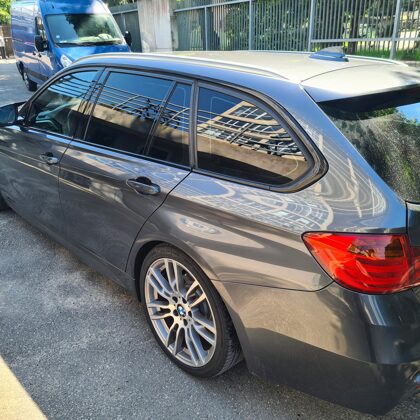 Moldingu aplīmēšana (Chrome delete) BMW F31